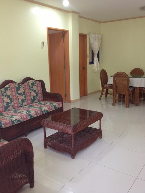 Dumaguete Springs Apartment Dumaguete City Exterior photo