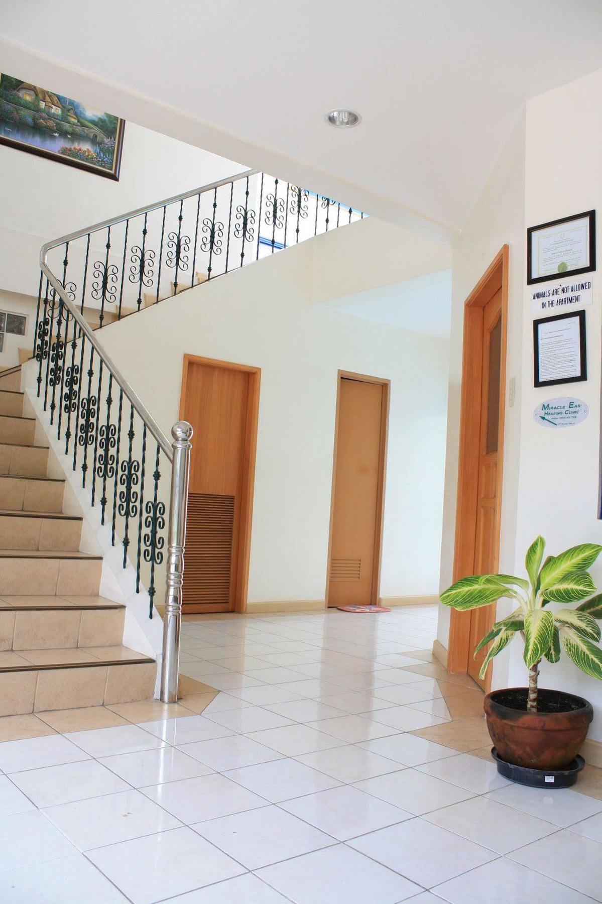 Dumaguete Springs Apartment Dumaguete City Exterior photo