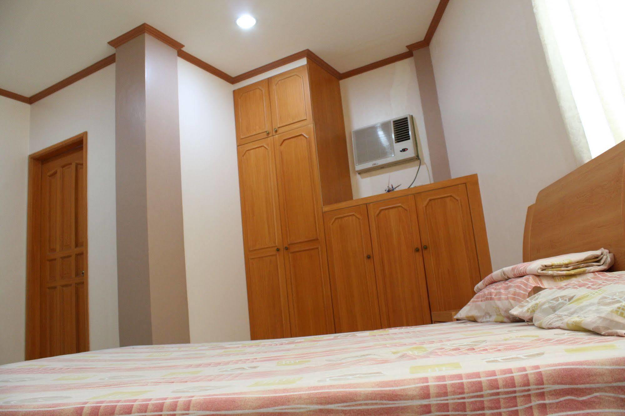 Dumaguete Springs Apartment Dumaguete City Exterior photo